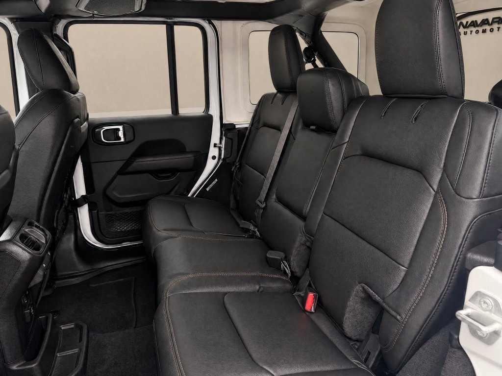New 2026 Jeep Wrangler Unlimited Sahara AWD/4WD image 9