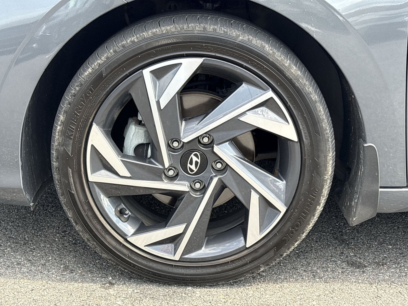 Certified 2025 Hyundai Elantra SEL FWD image 12
