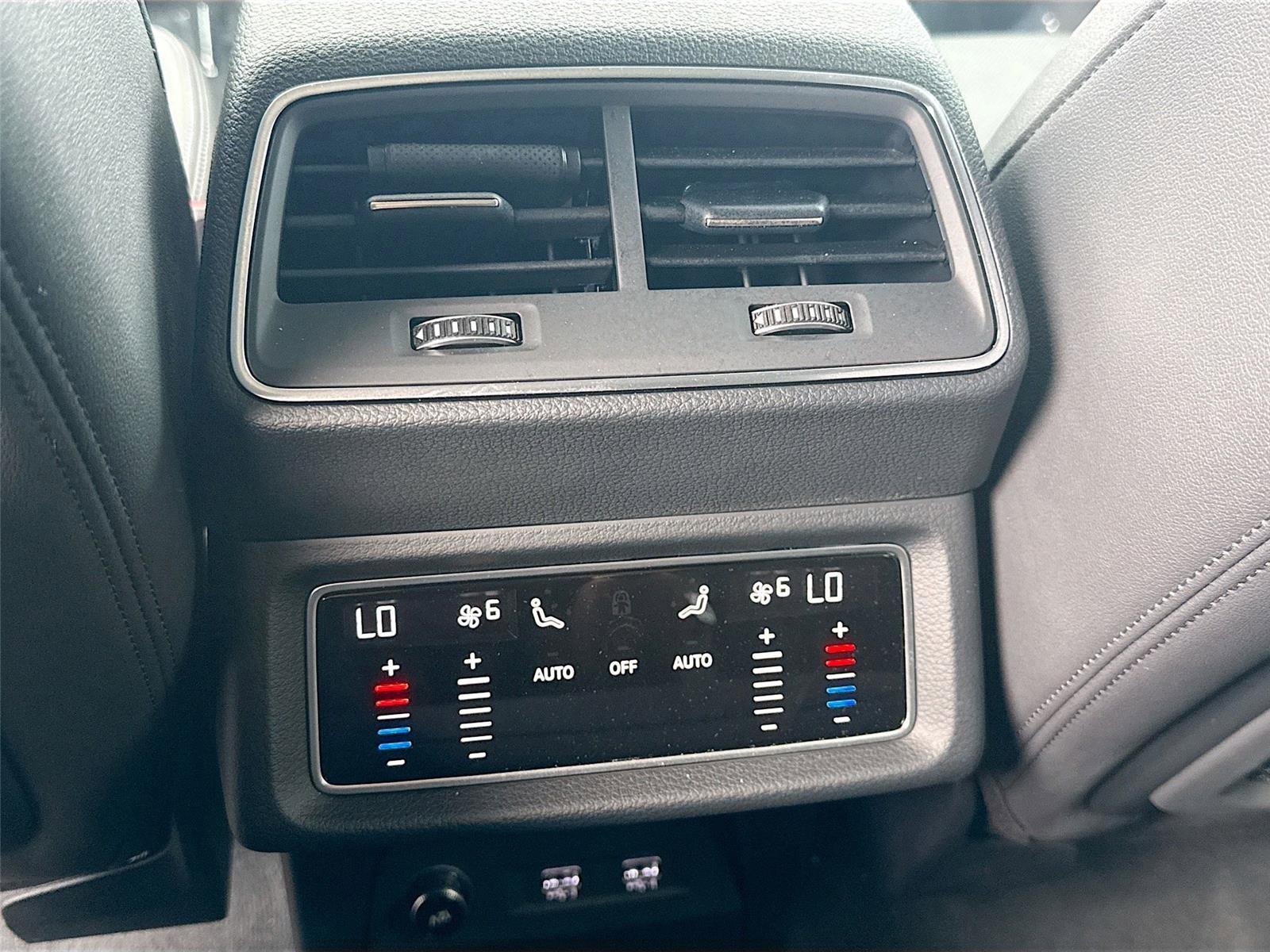 Certified 2019 Audi e-tron Premium Plus AWD/4WD image 26