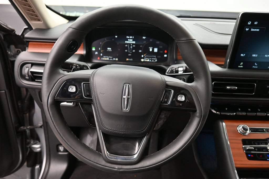 Used 2024 Lincoln Aviator Reserve w/ Equipment Group 201A RWD image 7