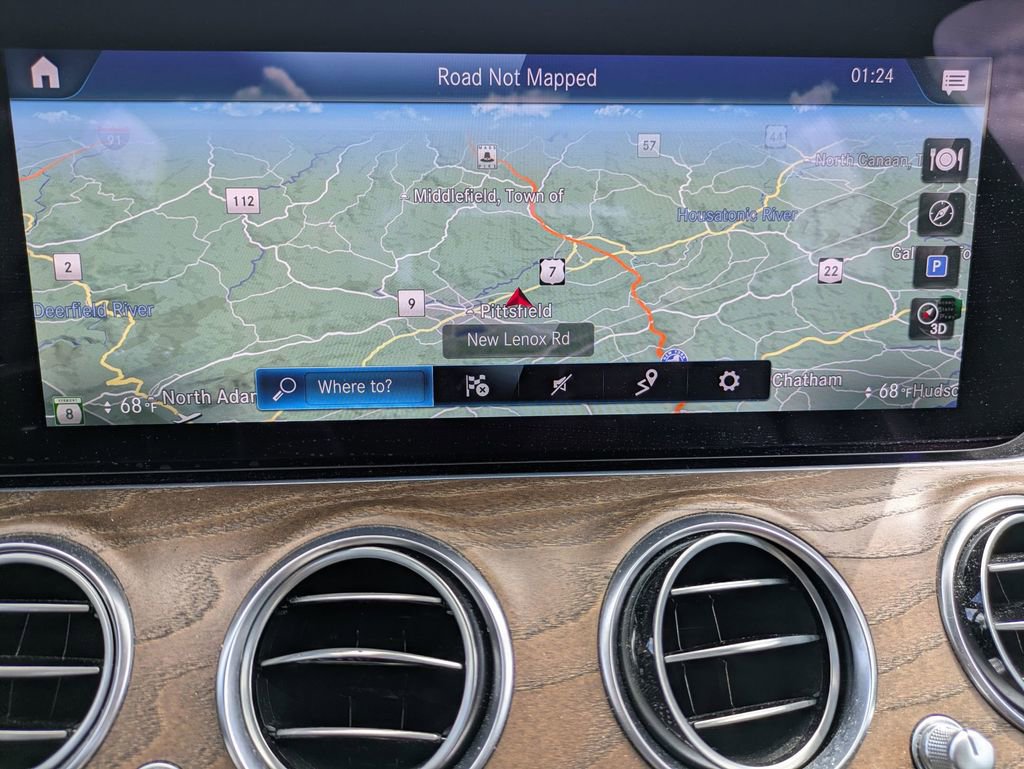 Used 2021 Mercedes-Benz E 350 4MATIC Sedan image 25