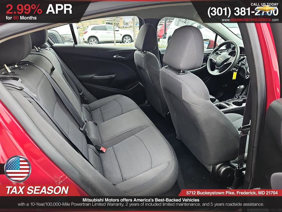 Used 2019 Chevrolet Cruze LT image 16