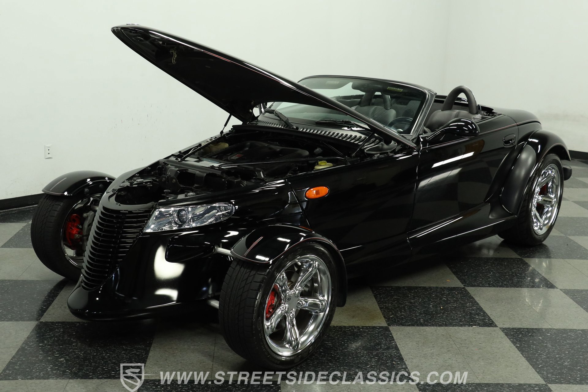 Used 2000 Plymouth Prowler image 29