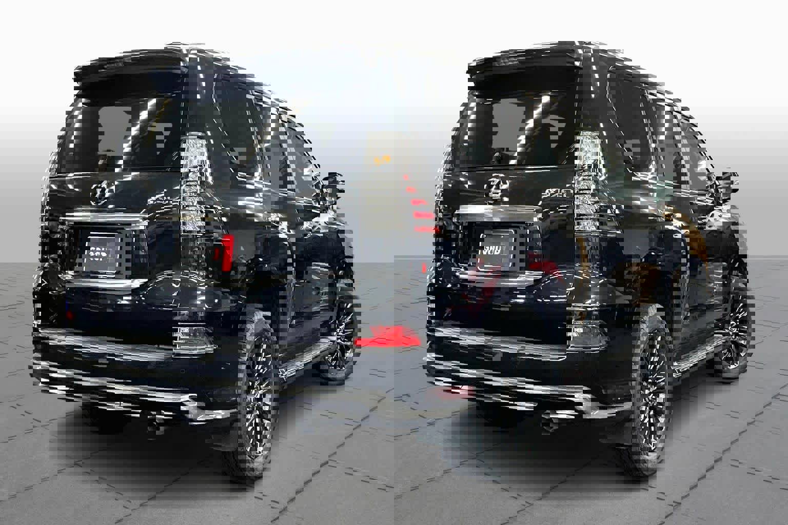 Used 2023 Lexus GX 460 Premium w/ Accessory Package image 13