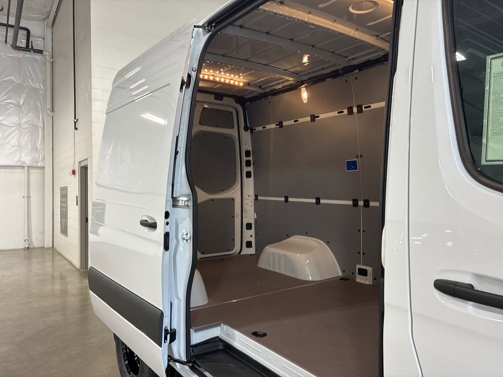 New 2025 Mercedes-Benz Sprinter 3500 image 5