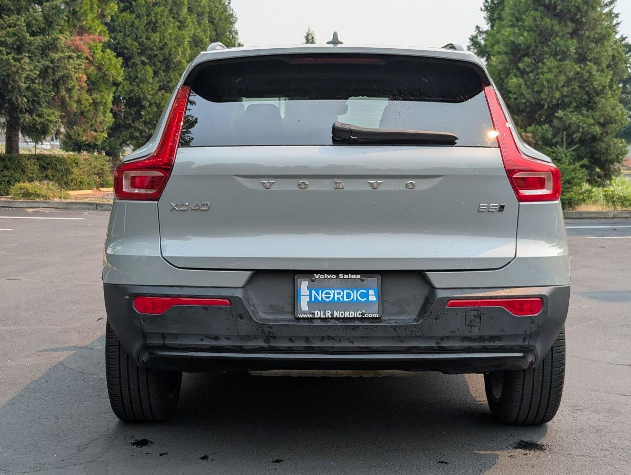 Used 2025 Volvo XC40 B5 Ultra AWD/4WD image 6