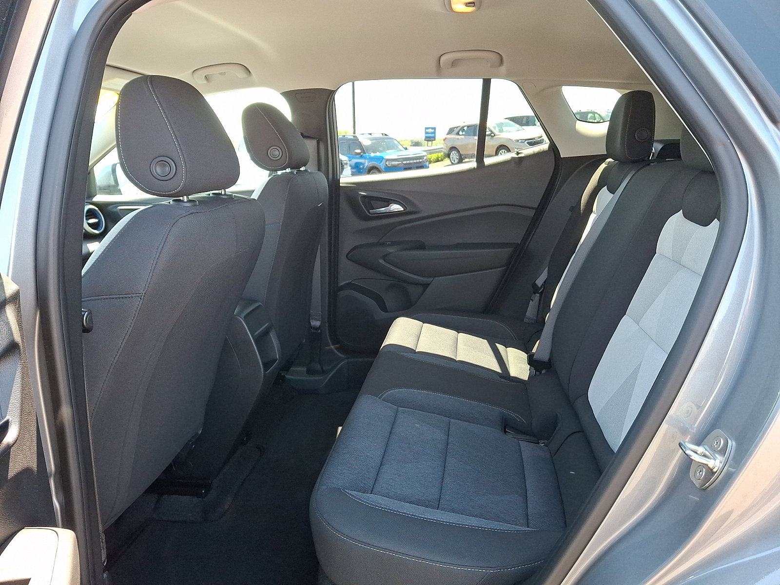 Certified 2024 Chevrolet Trax LS w/ LS Convenience Package FWD image 11