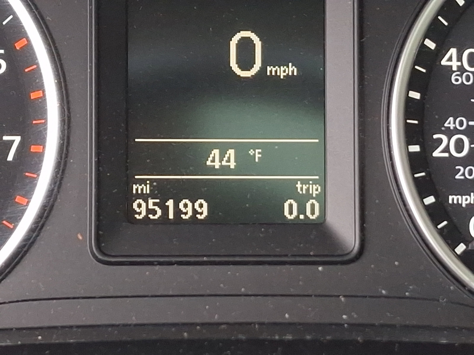 Used 2016 Volkswagen Tiguan SE image 19