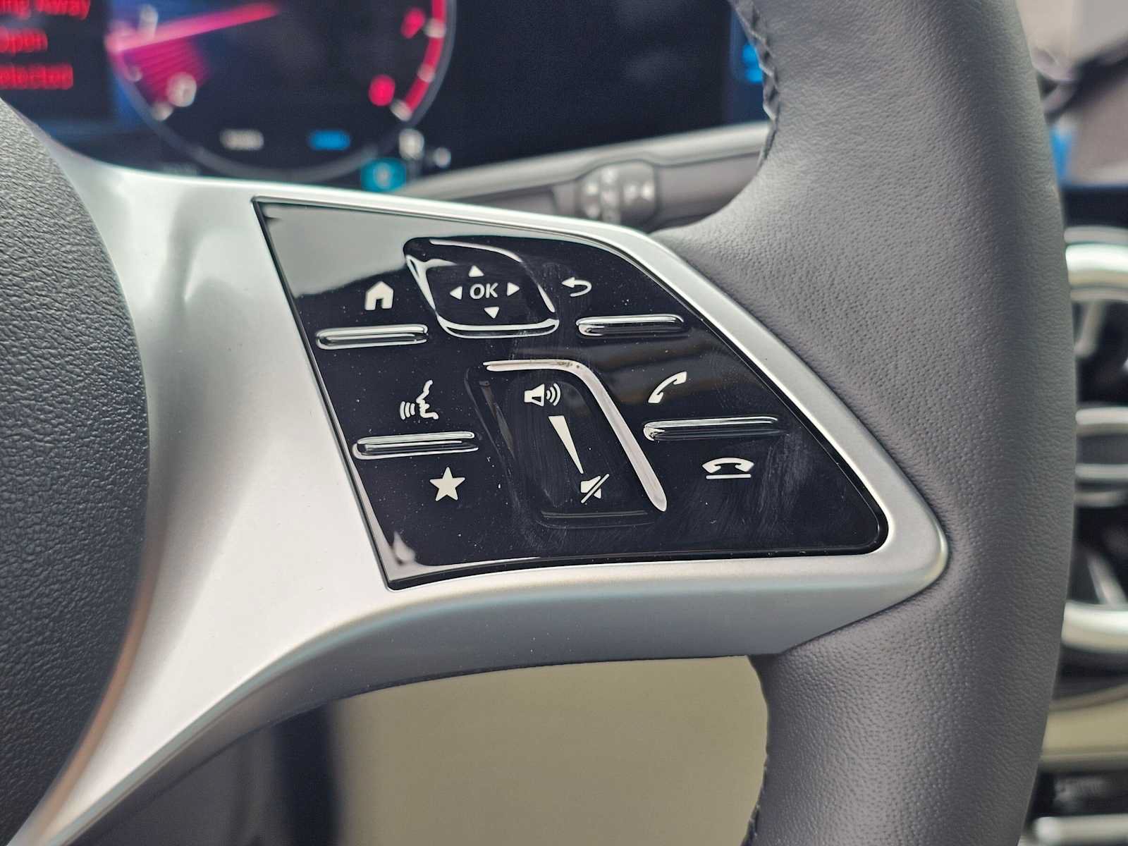 New 2026 Mercedes-Benz GLB 250 image 28