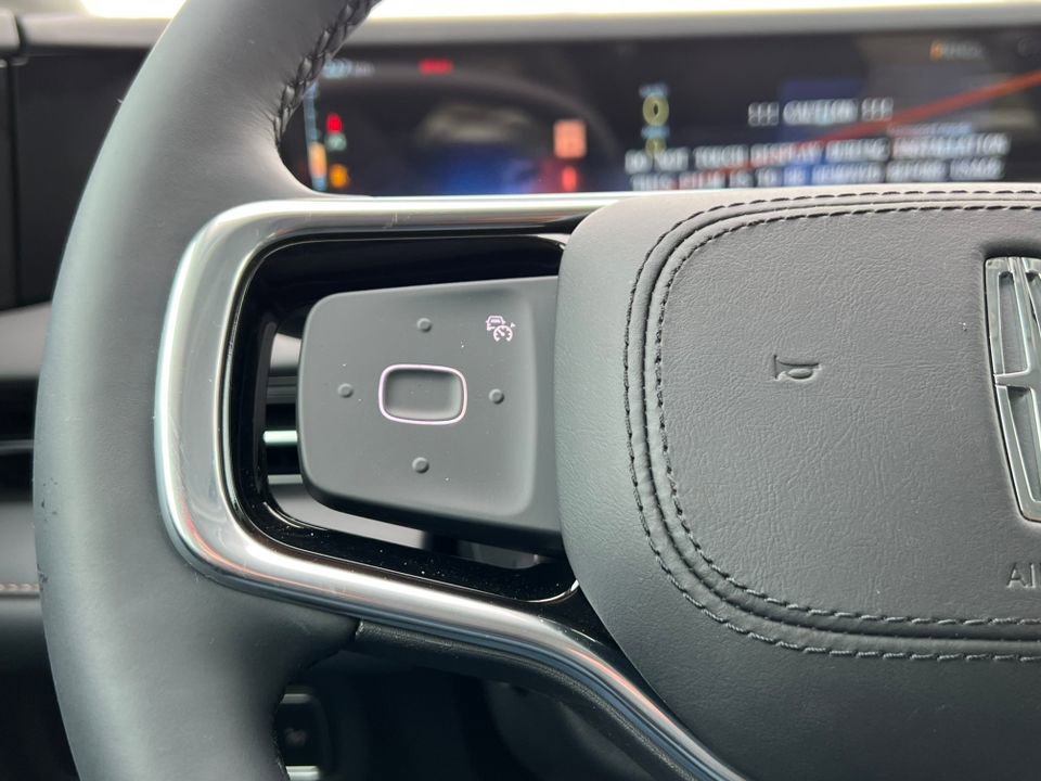 New 2026 Lincoln Nautilus Reserve w/ Jet Appearance Package AWD/4WD image 17