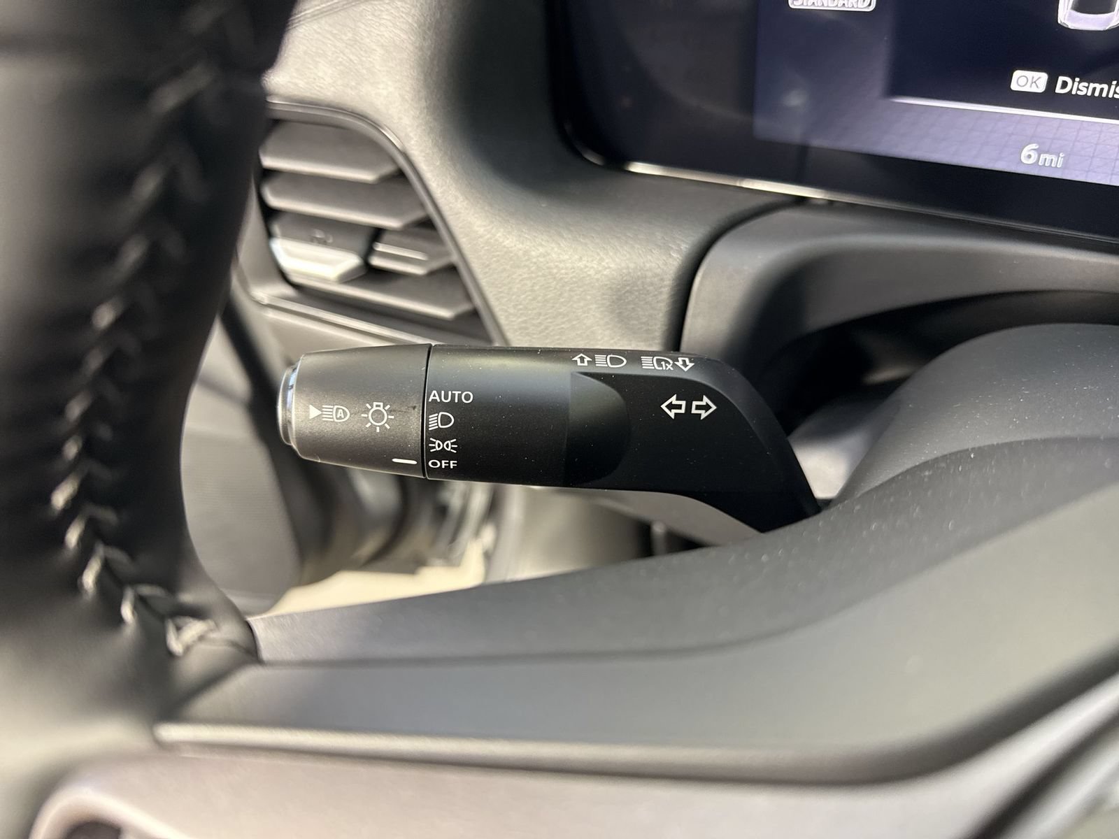 New 2026 Nissan Sentra SV w/ SV Convenience Package FWD image 15