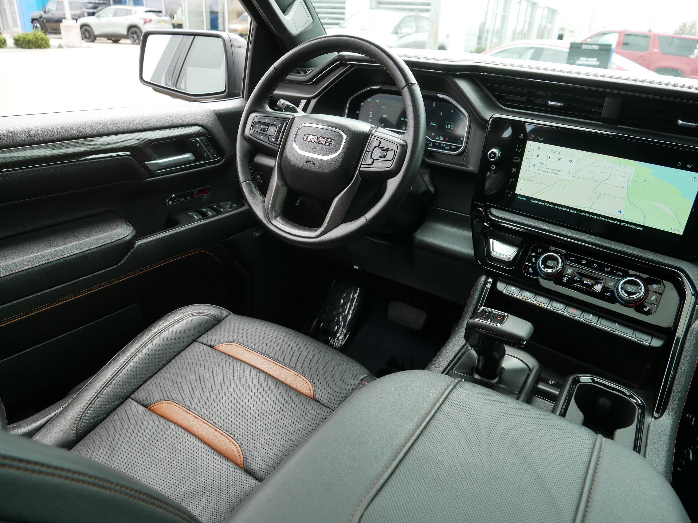 Used 2023 GMC Sierra 1500 AT4 w/ AT4 Preferred Package AWD/4WD image 9
