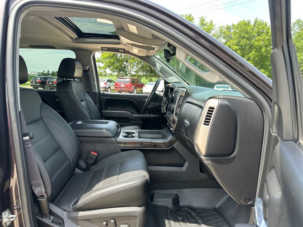 Used 2016 GMC Sierra 1500 Denali w/ Denali Ultimate Package AWD/4WD image 38