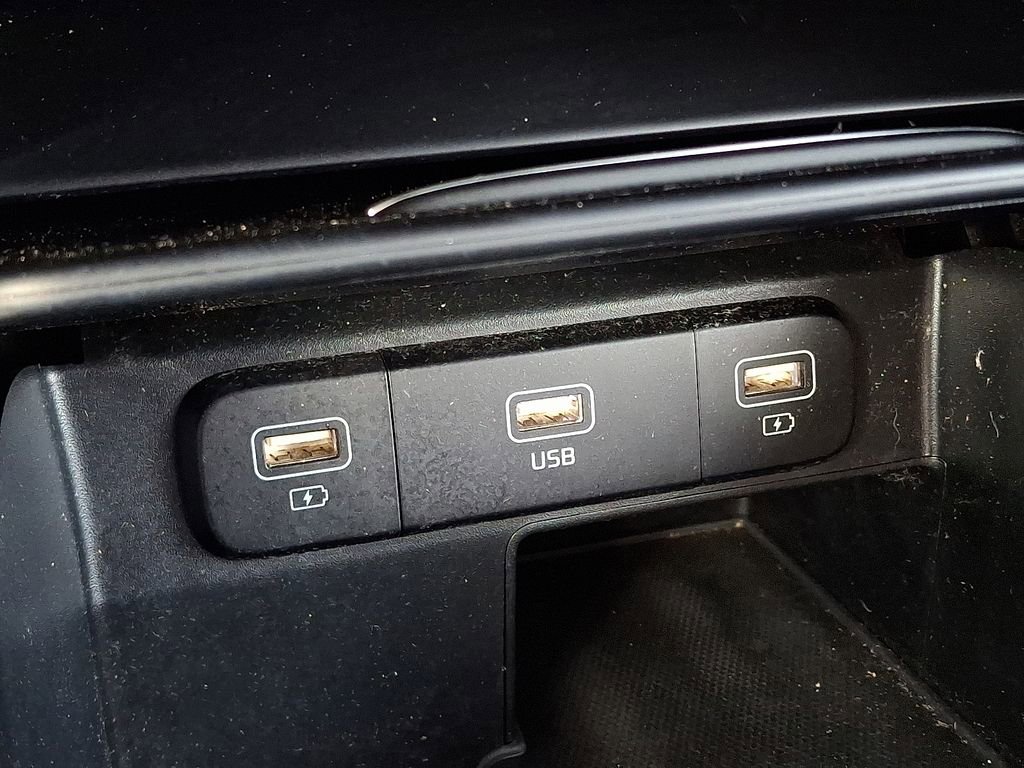 Used 2022 Kia Sorento S image 26