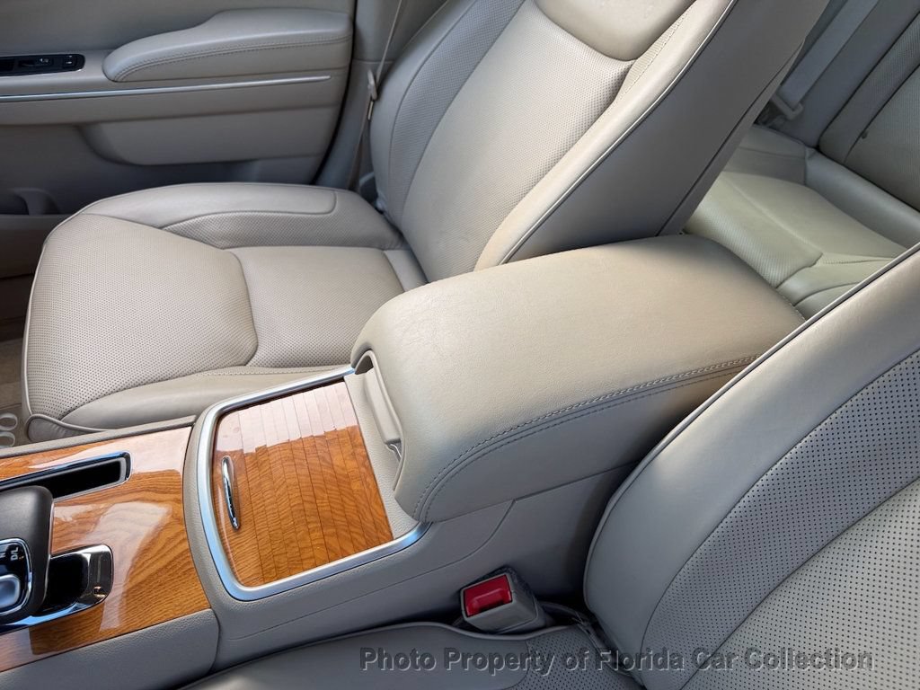 Used 2013 Chrysler 300 C RWD image 47