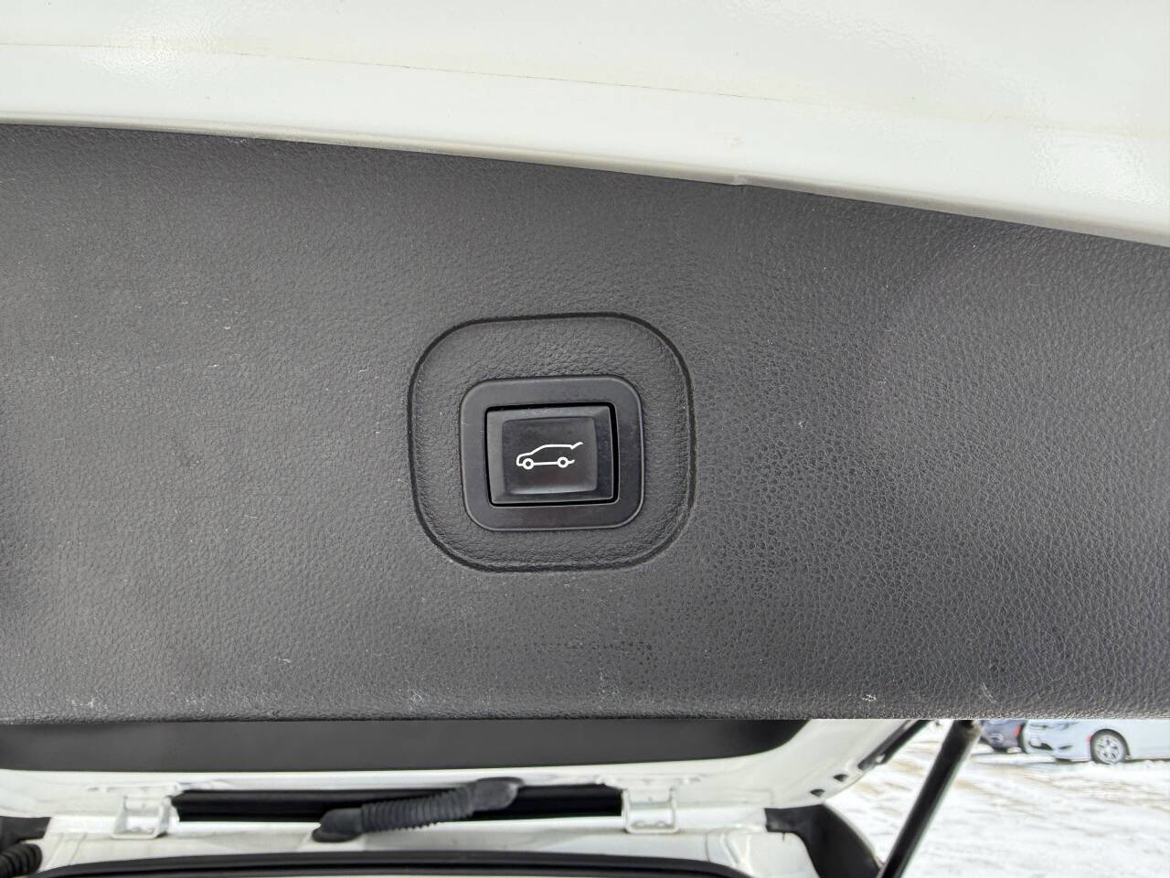 Used 2015 Chevrolet Equinox LTZ image 14