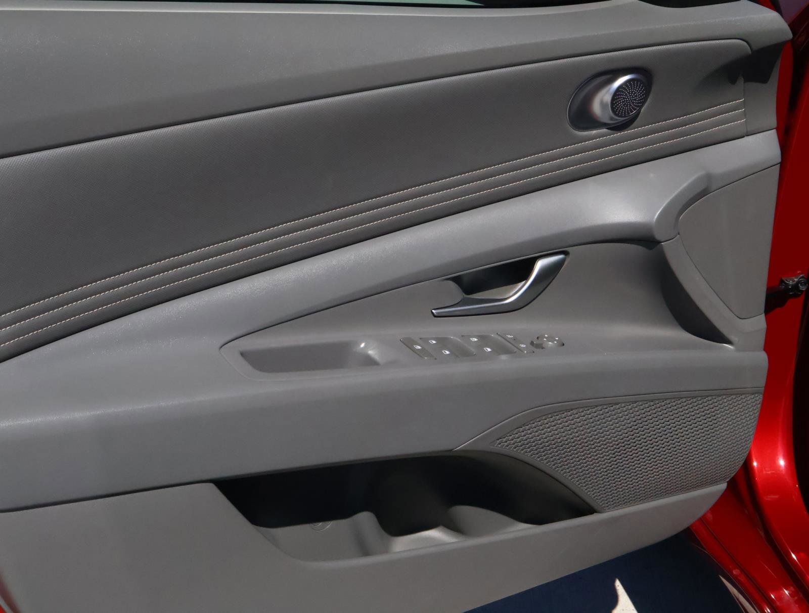 Certified 2024 Hyundai Elantra SEL w/ Convenience Package image 15