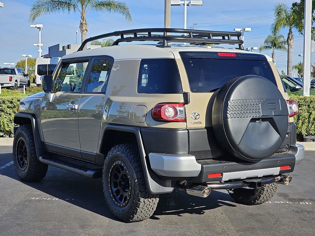 Used 2014 Toyota FJ Cruiser 4WD w/ Upgrade Package image 17