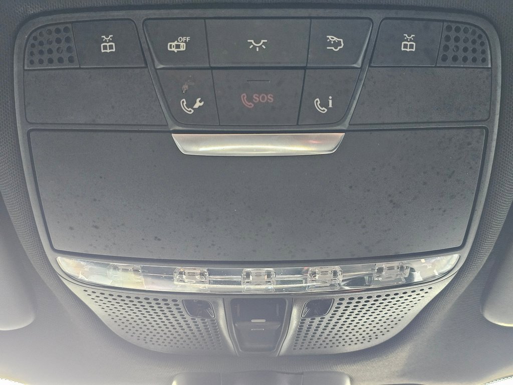 Used 2018 Mercedes-Benz GLC 300 4MATIC image 18