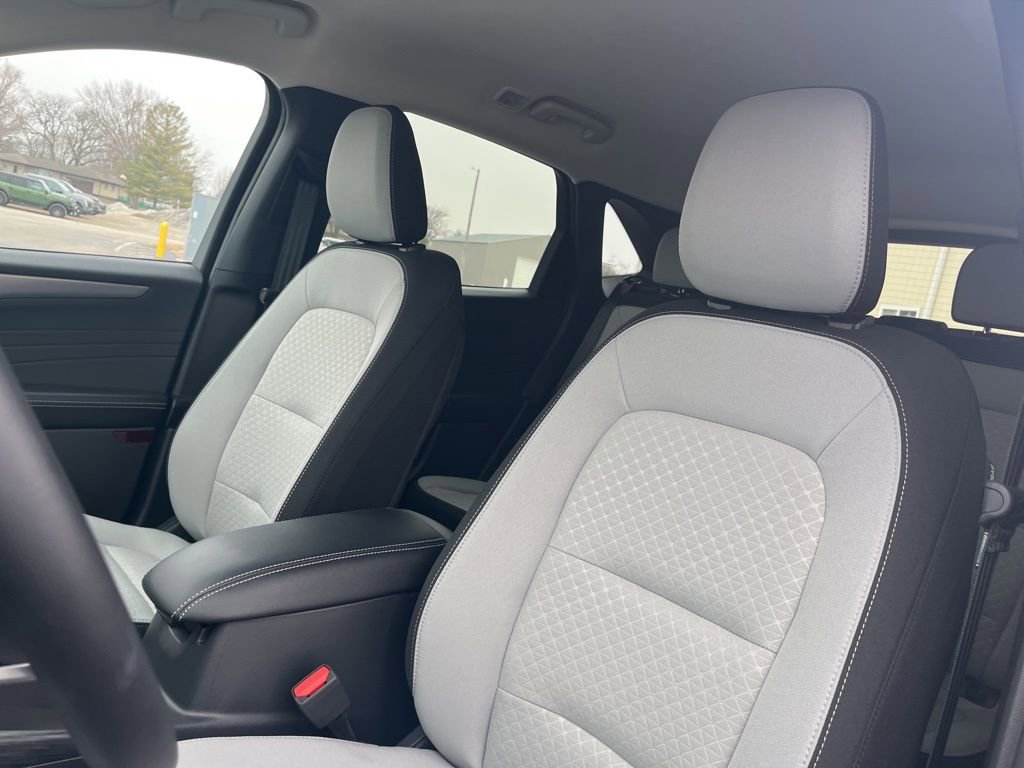 New 2026 Ford Escape Active w/ Cold Weather Package image 10
