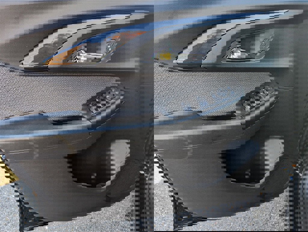 Certified 2022 Chevrolet TrailBlazer LT w/ Convenience Package image 11