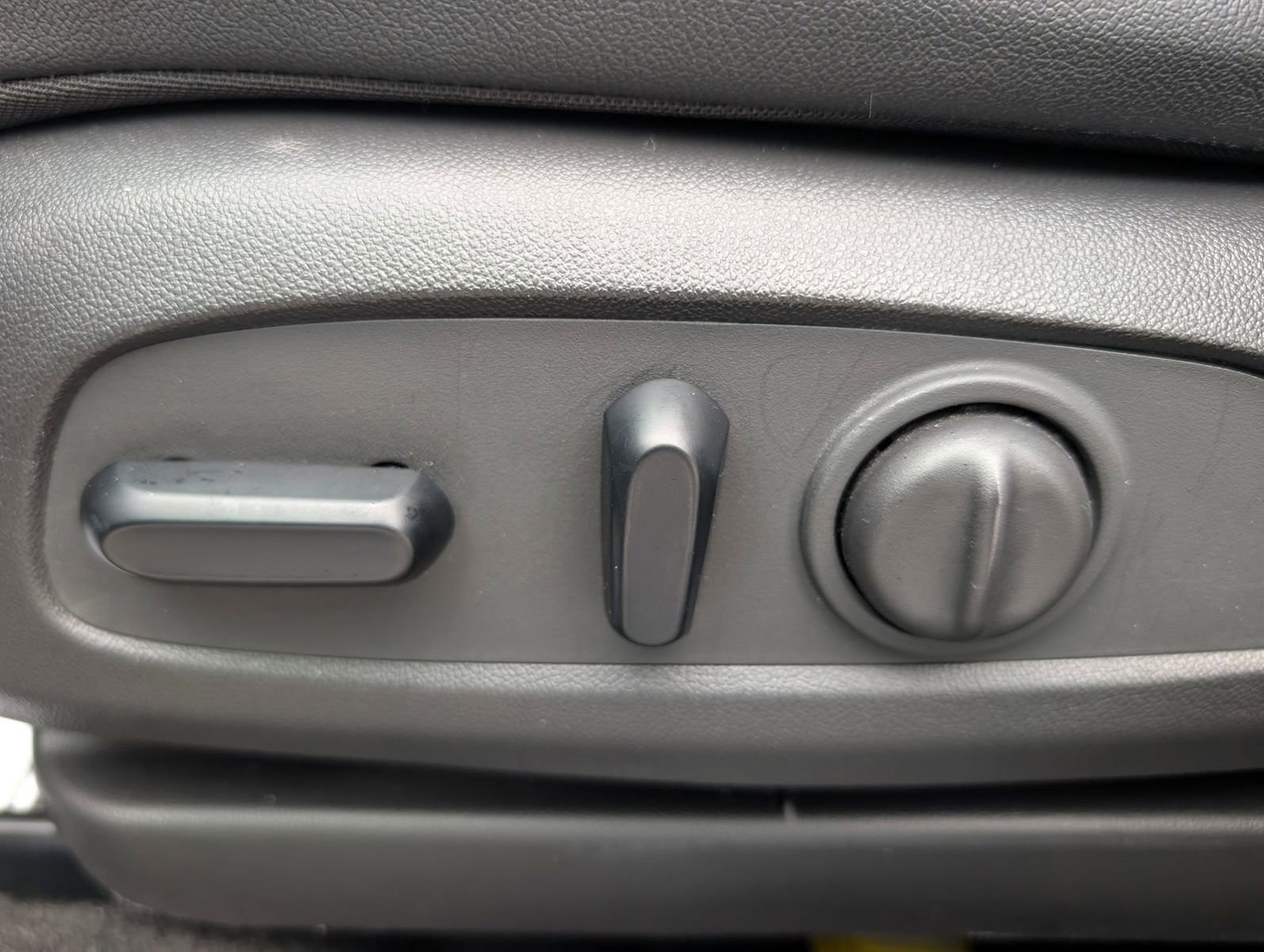 Certified 2023 Buick Encore GX Preferred w/ Cold Weather Comfort Package image 10