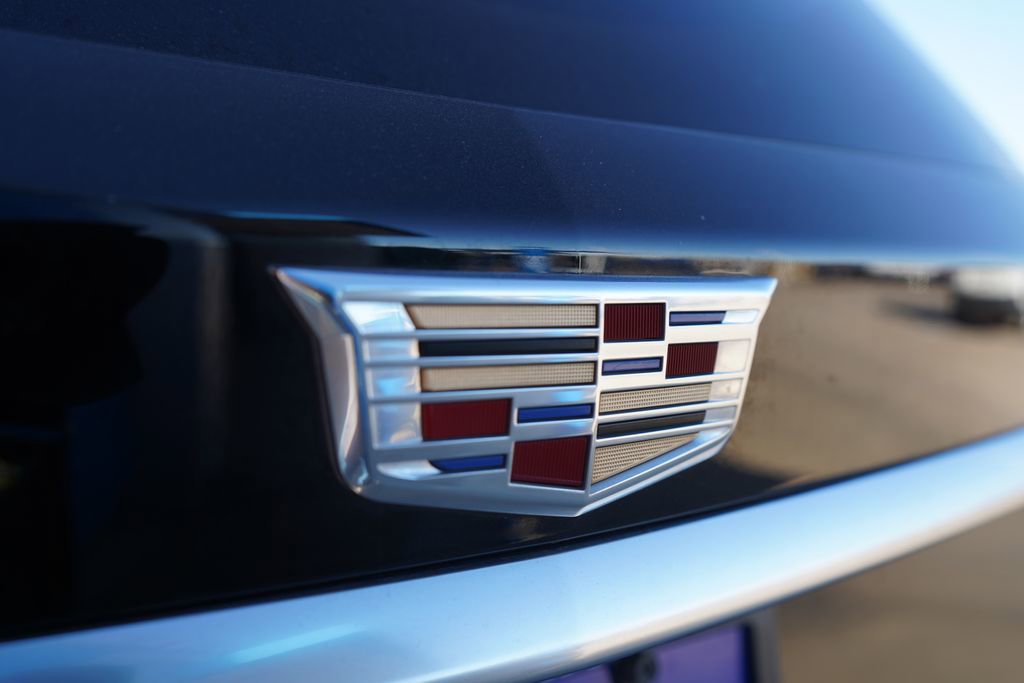 Used 2024 Cadillac XT6 Premium Luxury image 4