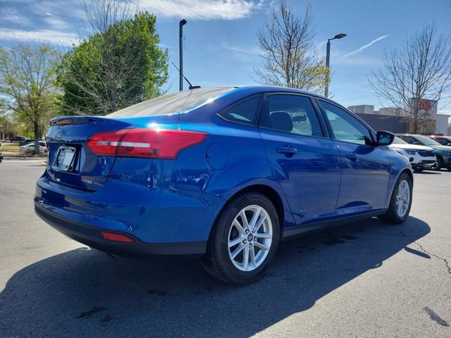 Used 2018 Ford Focus SE image 4