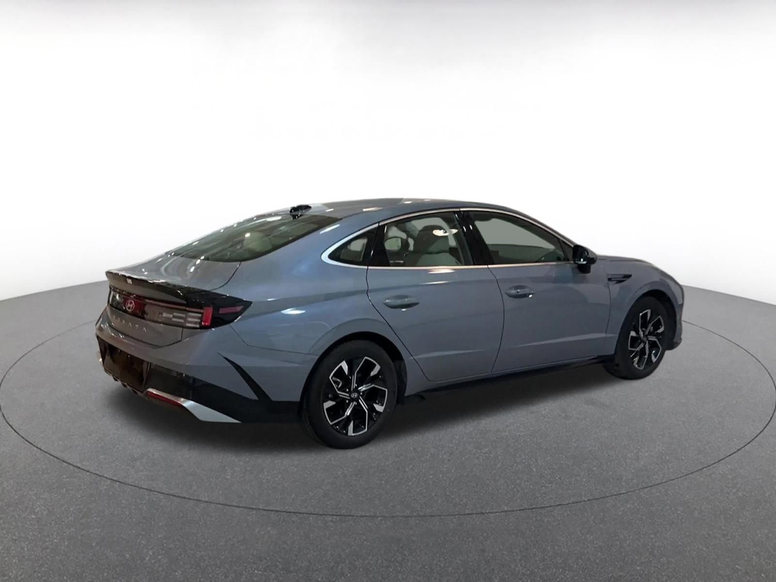 Used 2025 Hyundai Sonata SEL image 15