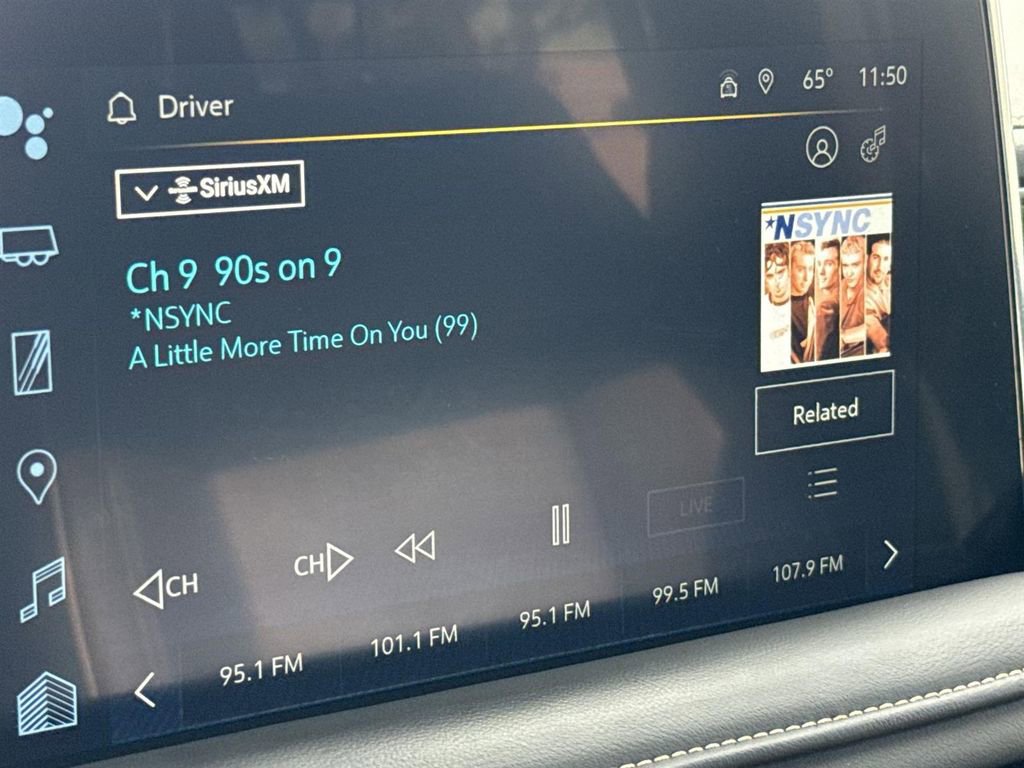 Used 2024 Chevrolet Suburban Premier image 12