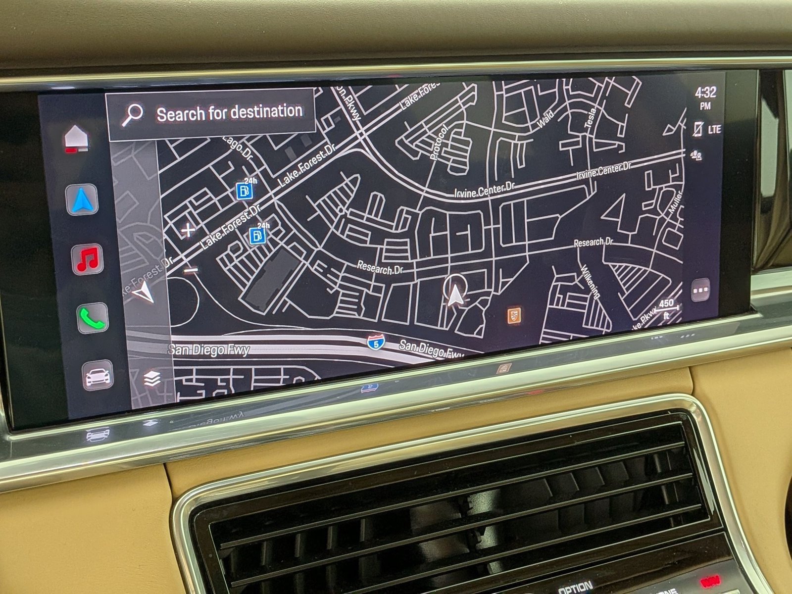 Certified 2023 Porsche Panamera 4S AWD/4WD image 18