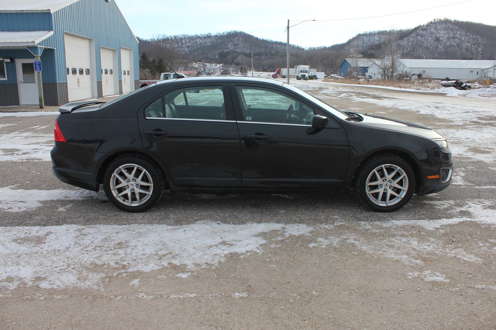 Used 2011 Ford Fusion SEL w/ 302A Rapid Spec Order Code image 5