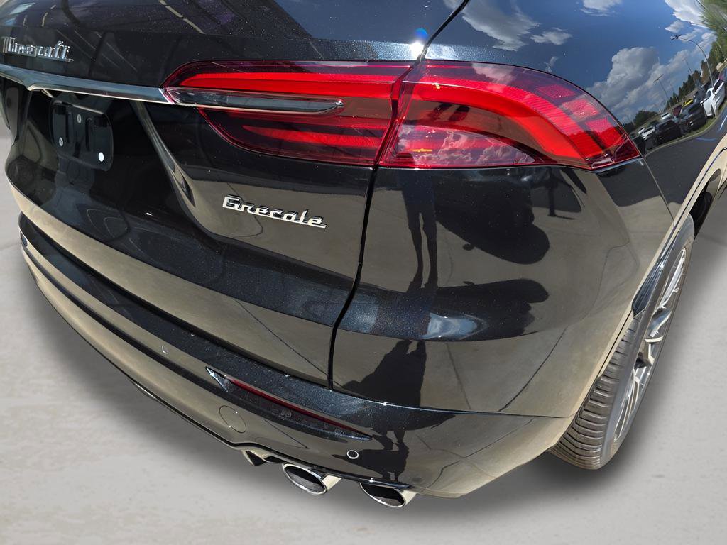 New 2025 Maserati Grecale GT image 11