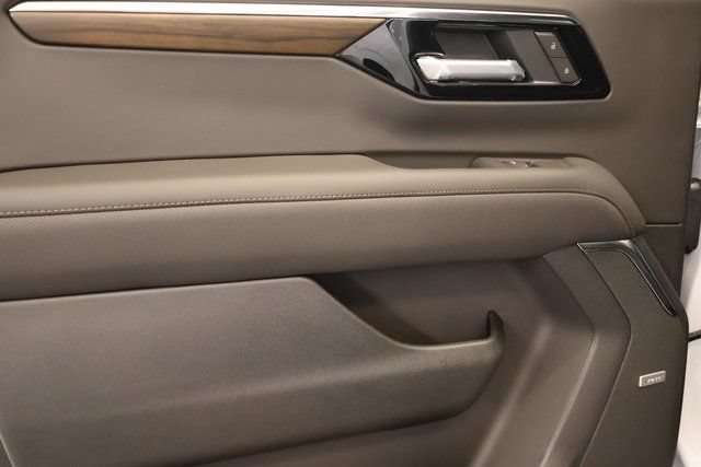 New 2026 Chevrolet Suburban High Country AWD/4WD image 35