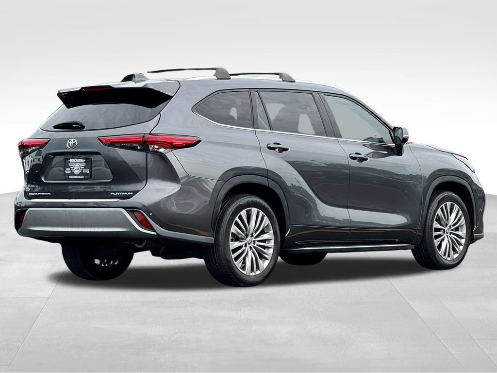 Used 2021 Toyota Highlander Platinum FWD image 7