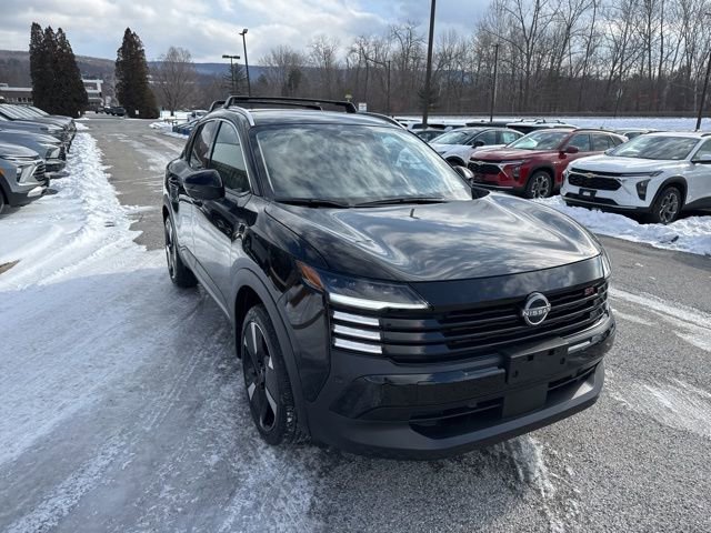 New 2026 Nissan Kicks SR image 8