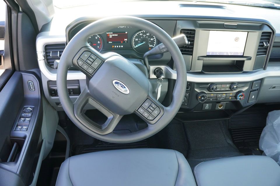 New 2026 Ford F250 XL w/ XL Chrome Package image 12