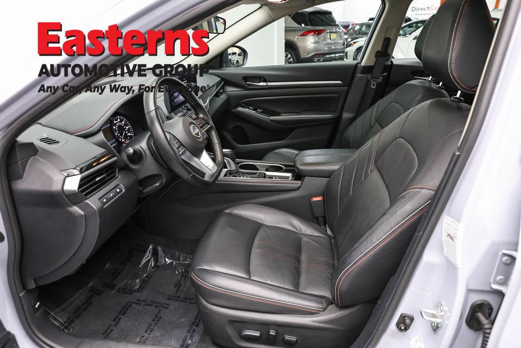Used 2025 Nissan Altima 2.5 SR w/ SR Premium Package AWD/4WD image 14