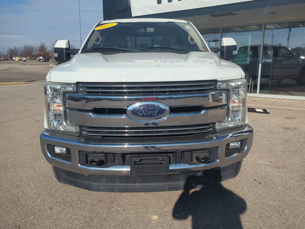 Used 2017 Ford F250 Lariat image 2