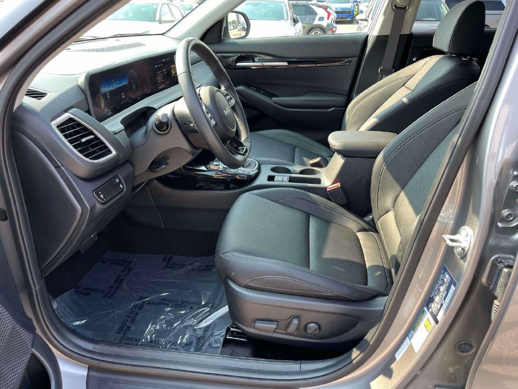 Used 2025 Kia Seltos SX AWD/4WD image 15
