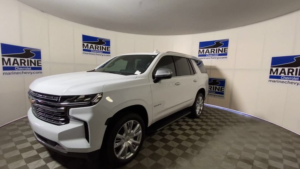 Used 2024 Chevrolet Tahoe Premier w/ Premium Package AWD/4WD image 6