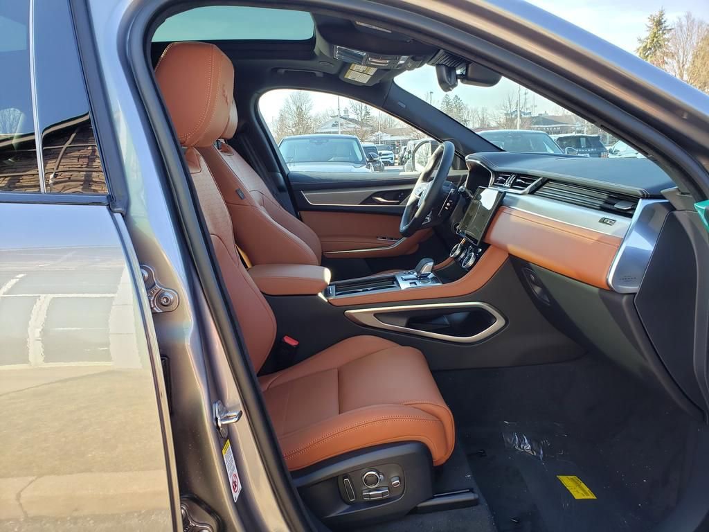 New 2026 Jaguar F-PACE R-Dynamic S image 16