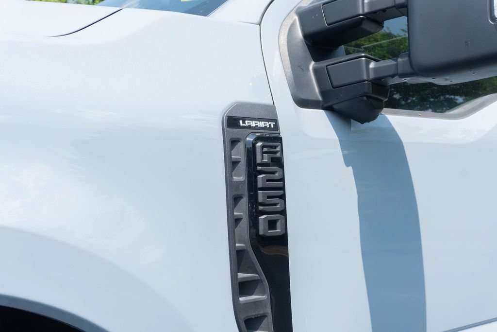 Used 2024 Ford F250 Lariat w/ Lariat Ultimate Package AWD/4WD image 3