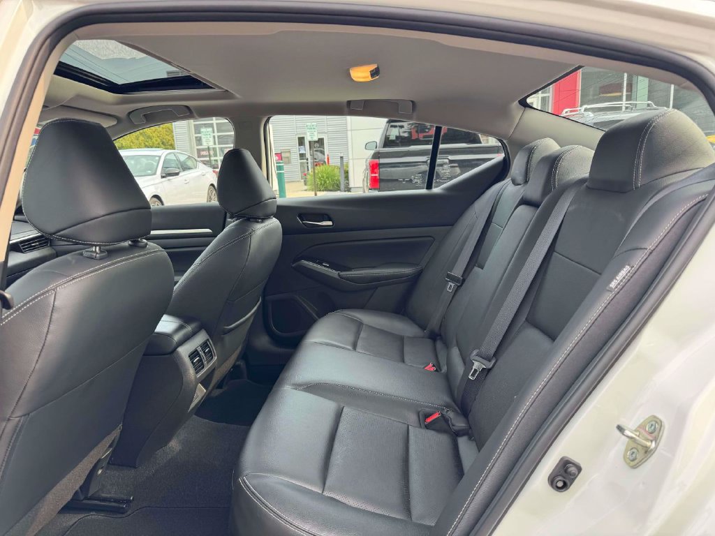 Certified 2025 Nissan Altima 2.5 SL FWD image 14