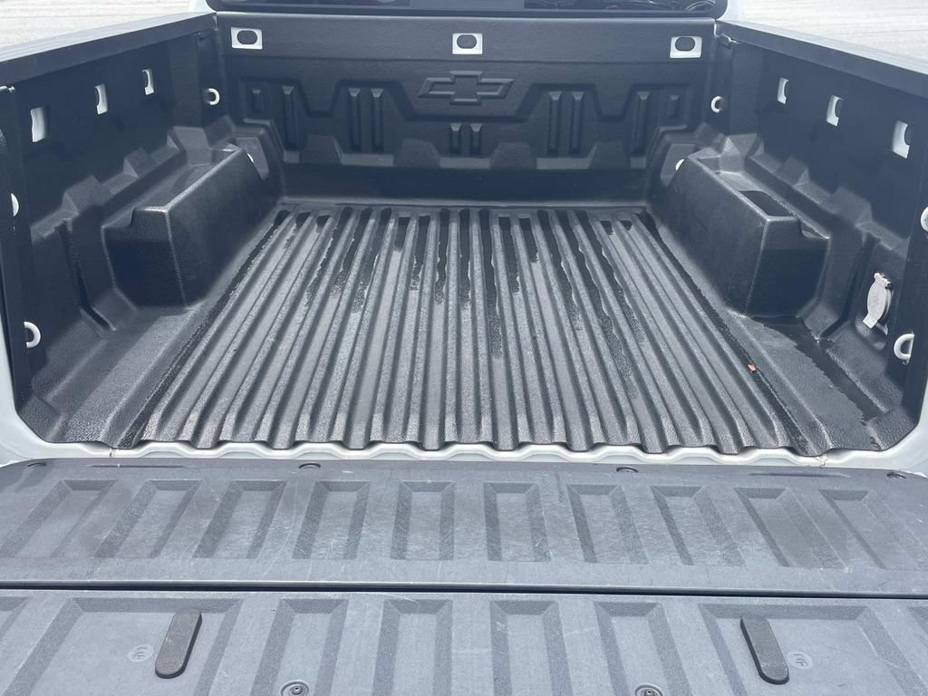 Used 2023 Chevrolet Colorado LT w/ LT Convenience Package III RWD image 11