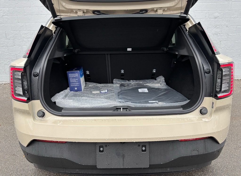 New 2026 Volvo EX30 Plus w/ Climate Package AWD/4WD image 19