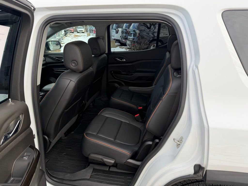 Used 2023 GMC Acadia AT4 w/ Technology Package image 18