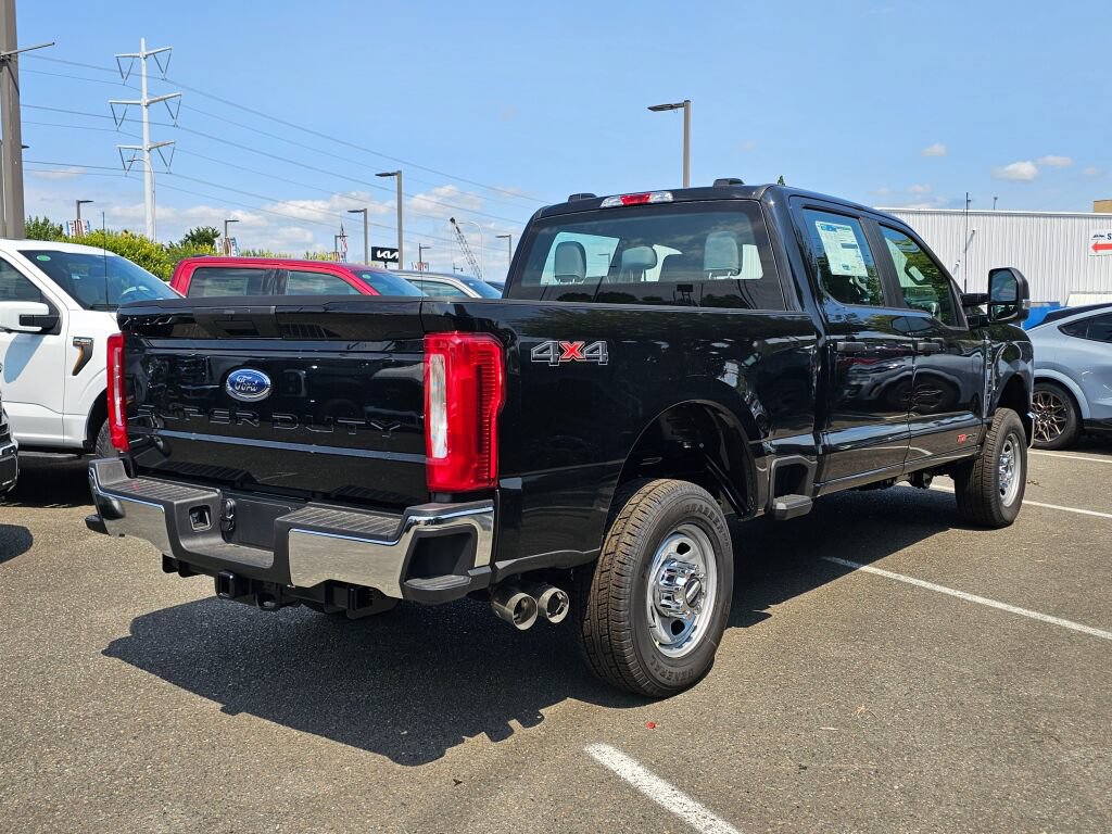New 2026 Ford F350 XL w/ XL Chrome Package AWD/4WD image 5