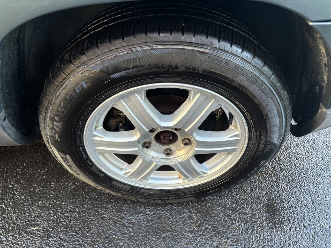 Used 2005 Chrysler Pacifica Touring w/ Comfort Convenience Group image 25