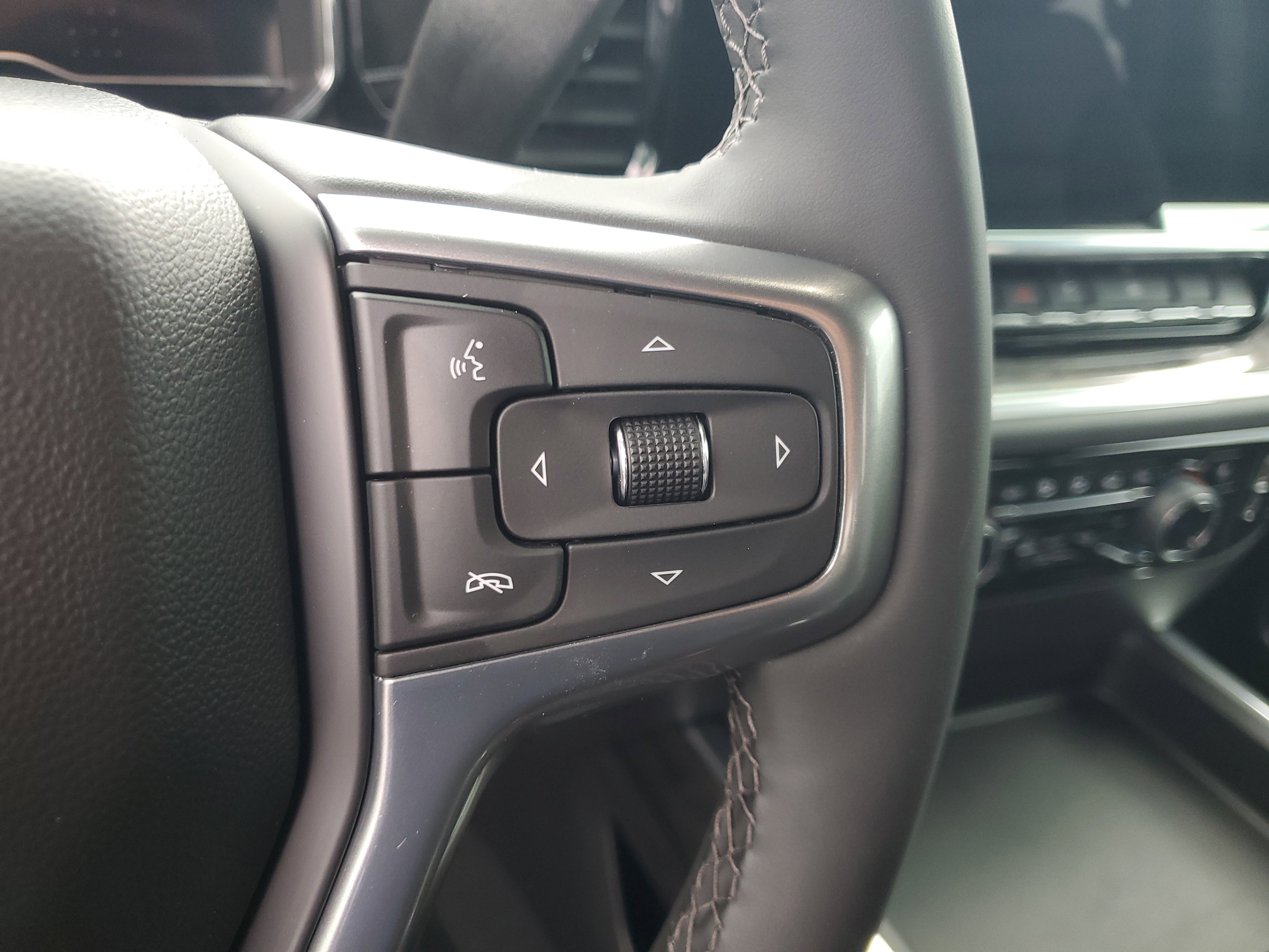 Used 2025 Chevrolet Silverado 2500 LTZ w/ LTZ Premium Package image 19